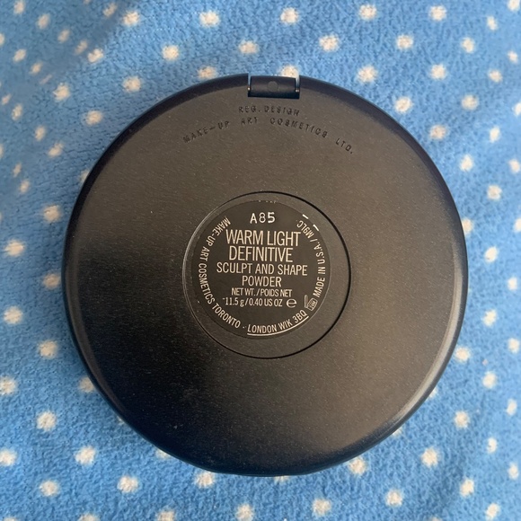 Mac Sculpt and Shape Powder - Picture 3 of 5